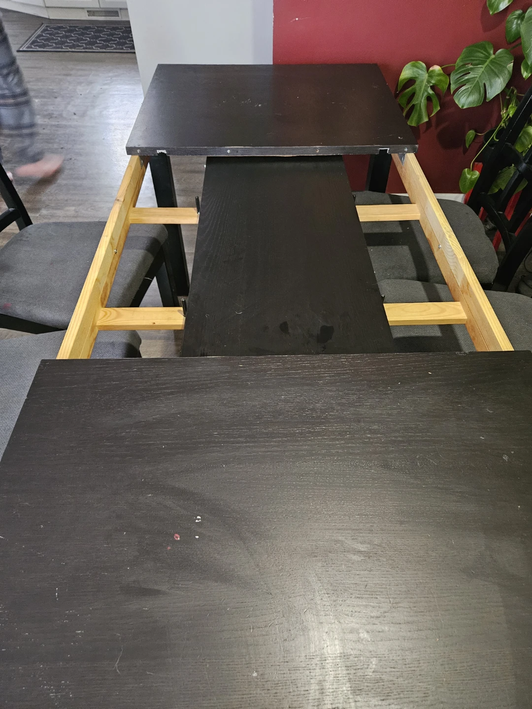 Black Extendable Dining Table with 4 Chairs - photo 3
