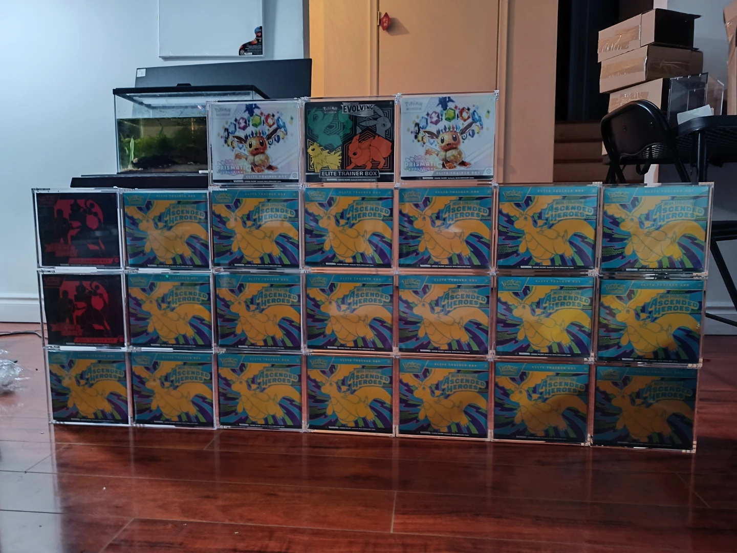 Pokemon  Prismatic Evolutions Elite Trainer Box - photo 2