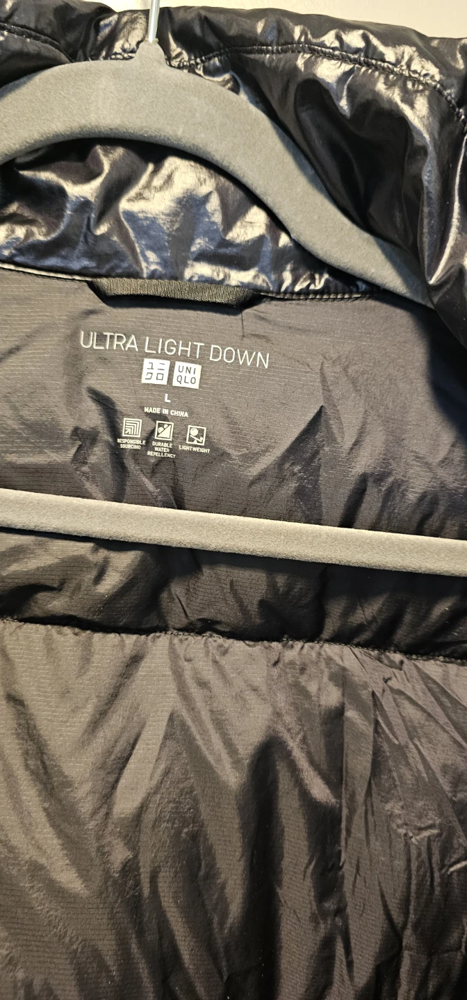 UNIQLO Ultra Light Down Puffer Jacket - Black, Size L - photo 2