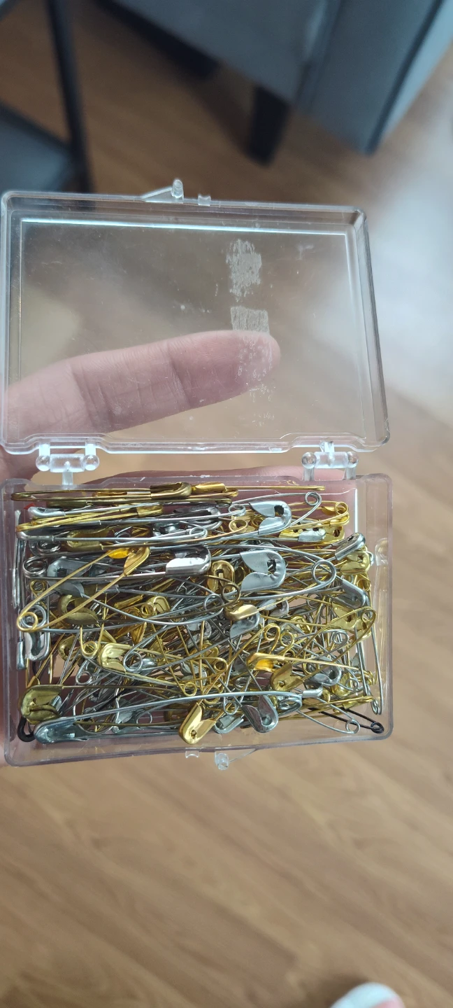 Assorted Safety Pins