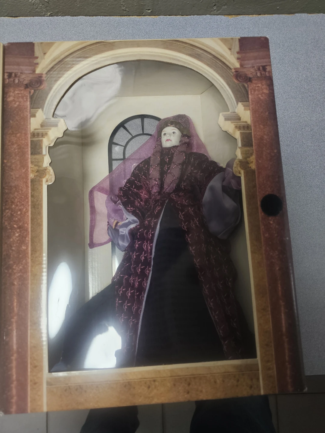 Star Wars Queen Amidala 2000 Portrait Edition Doll - photo 2