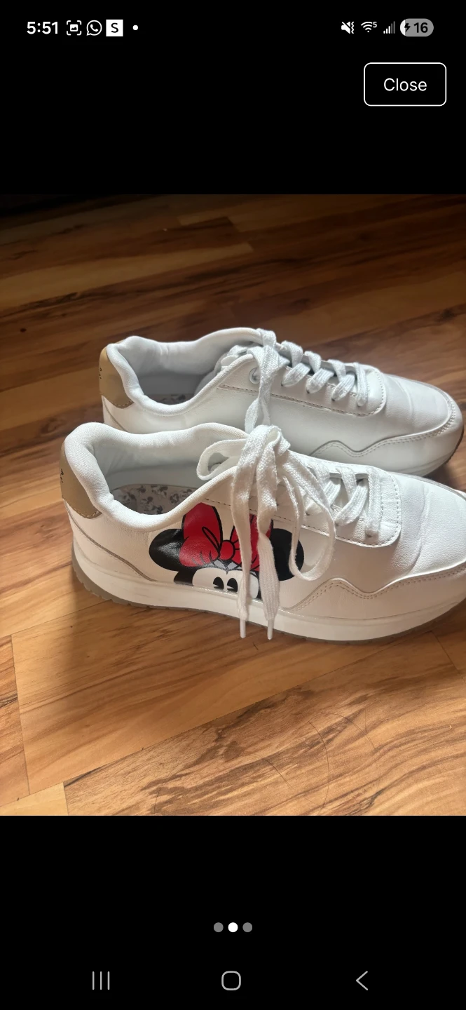 White Minnie Mouse Sneakers size 8 - photo 4
