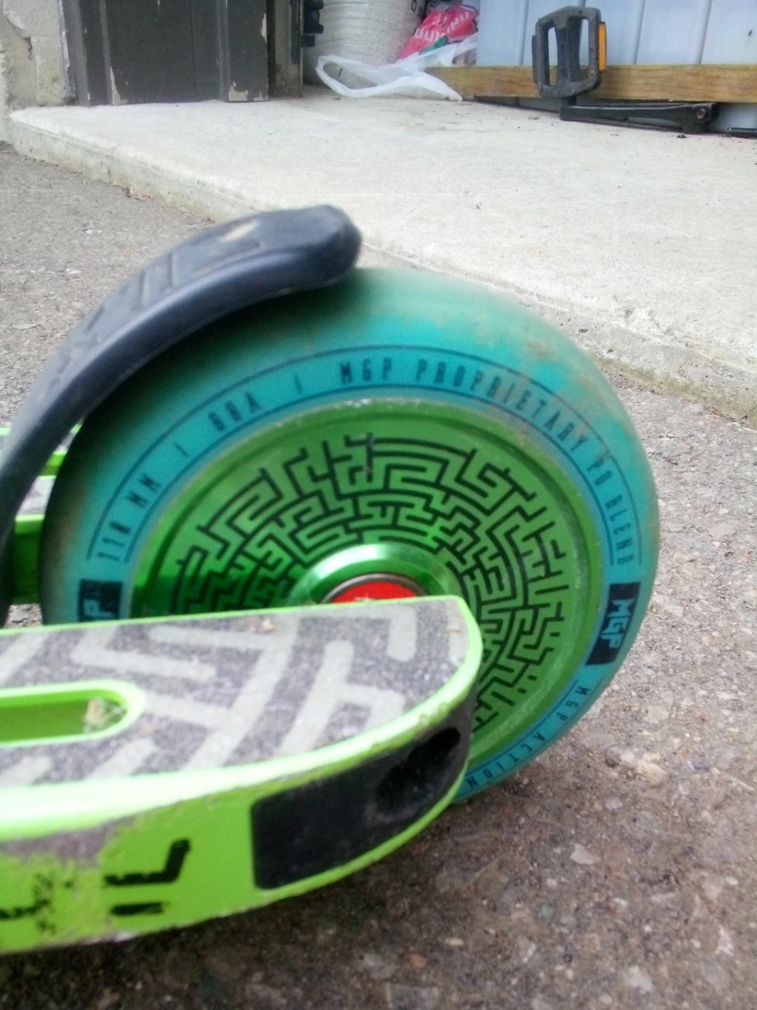 MGP VX8 Pro Scooter - photo 2