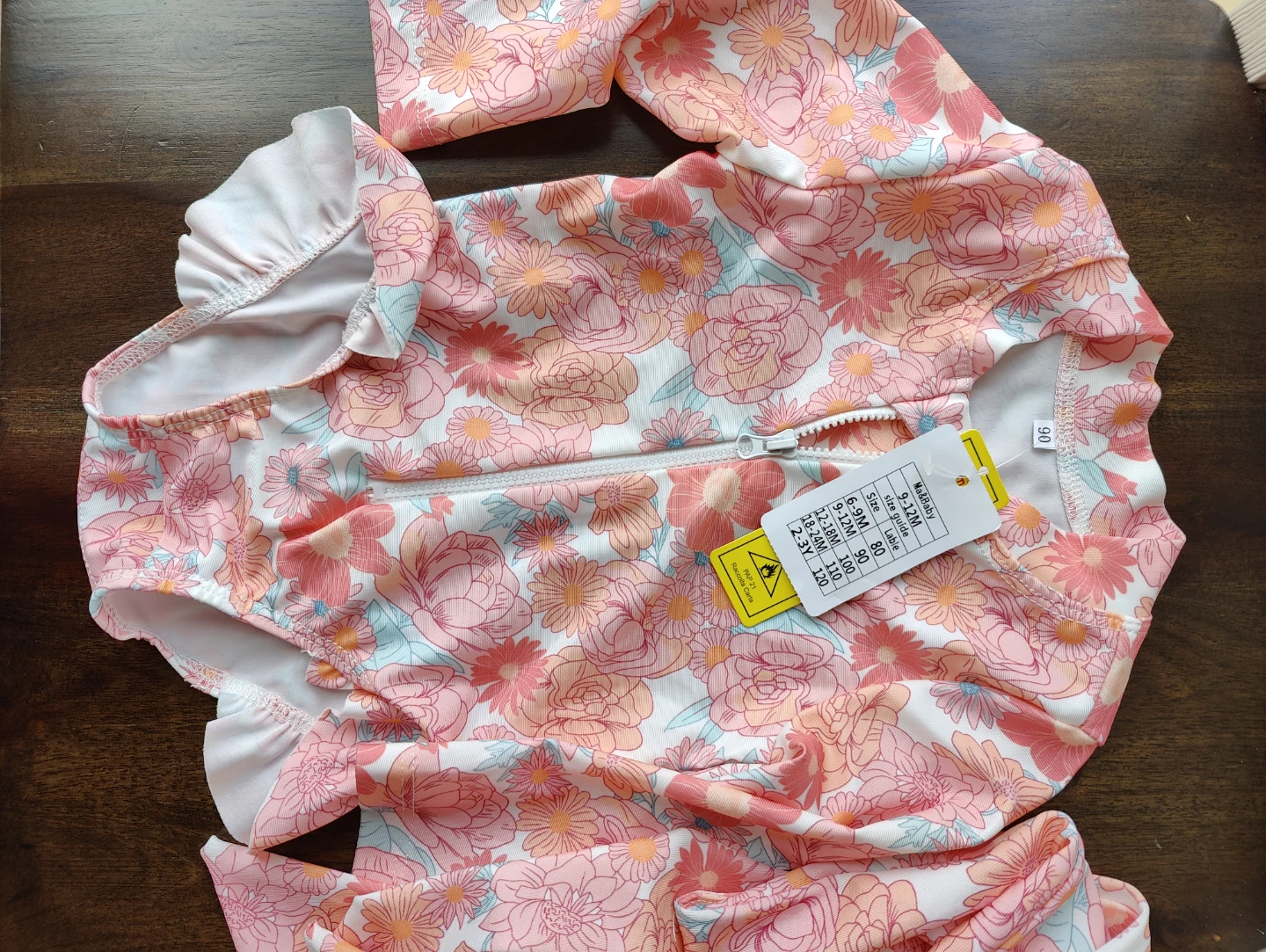 Old Navy Baby Girls Floral Rash Guard Swimsuit Set - photo 3