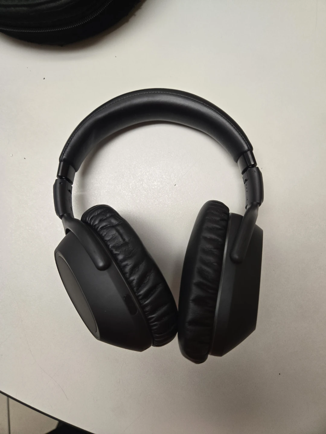 Sennheiser PXC 550-II Noise Cancelling Headphones - photo 2