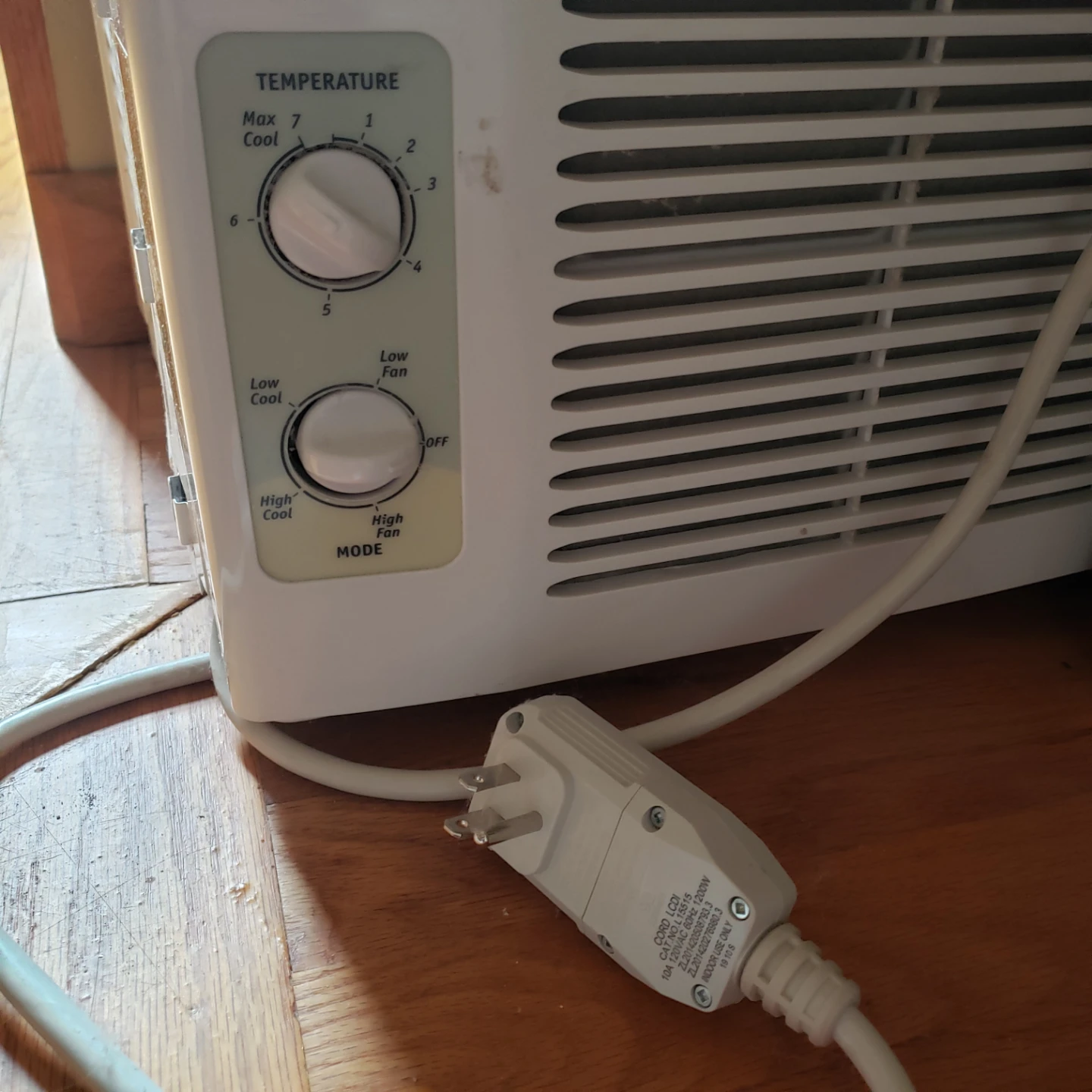 Midea MAW05M1WWT Window Type Air Conditioner