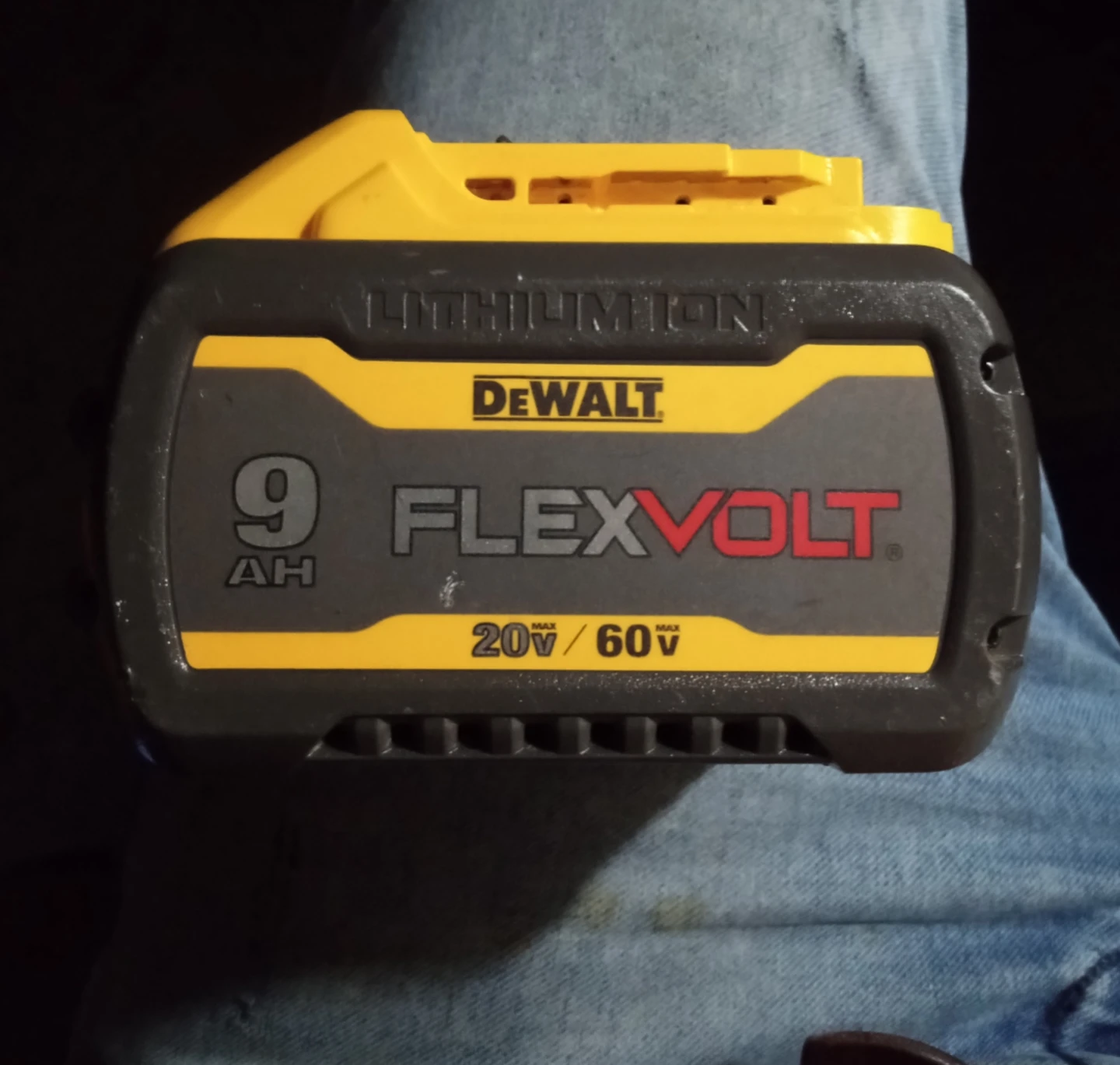 DEWALT FLEXVOLT 9.0 Ah Lithium Ion Battery