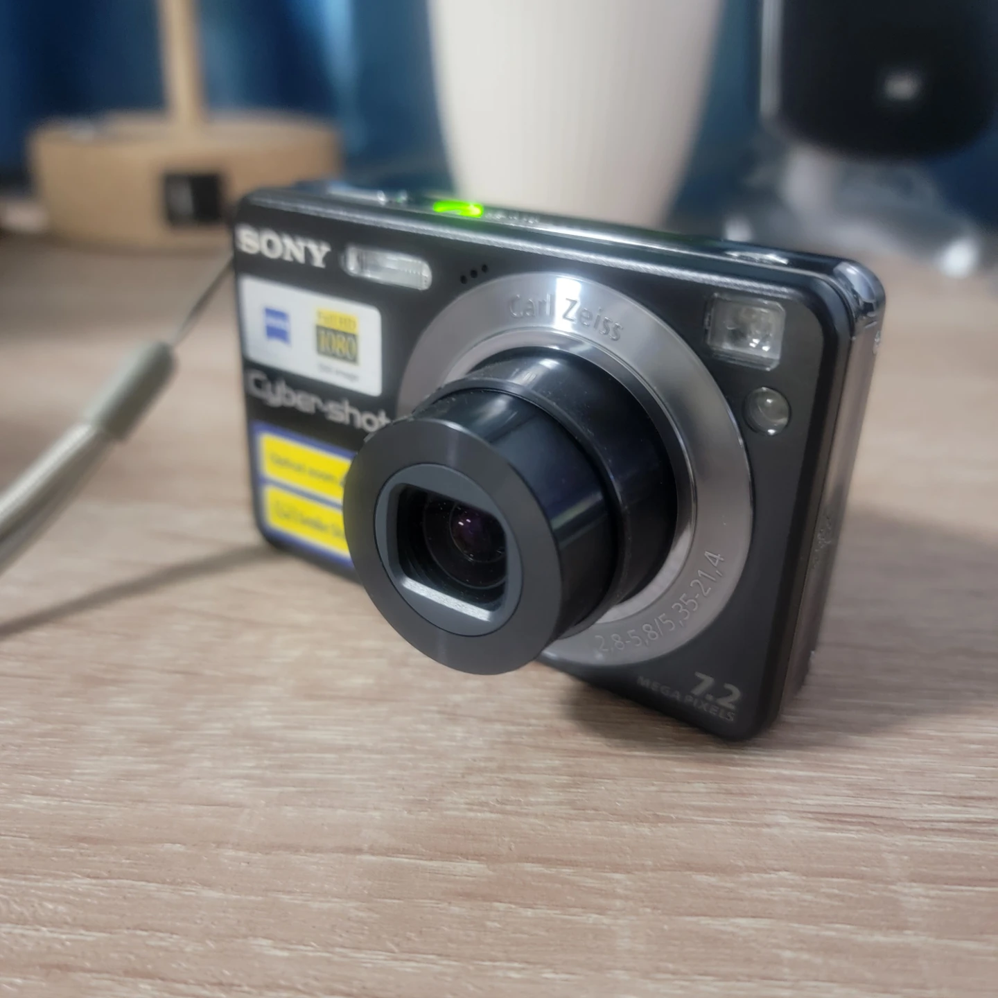 Sony Cyber-shot DSC-W110 7.2 MP Digital Camera - photo 2