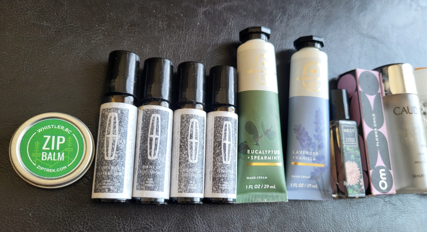 NEW/Various Travel Size Skincare, Perfumes, & Body Care - photo 3