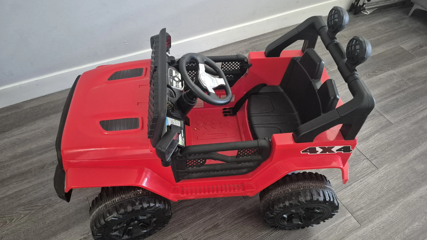 Red 4x4 Ride-On Toy Jeep - photo 2
