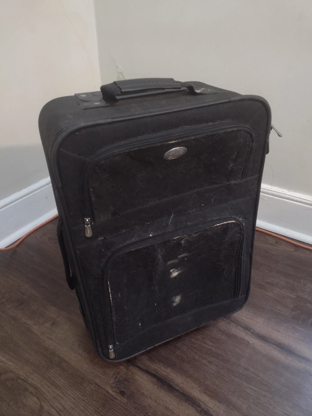 Black Rolling Suitcase with Telescopic Handle
