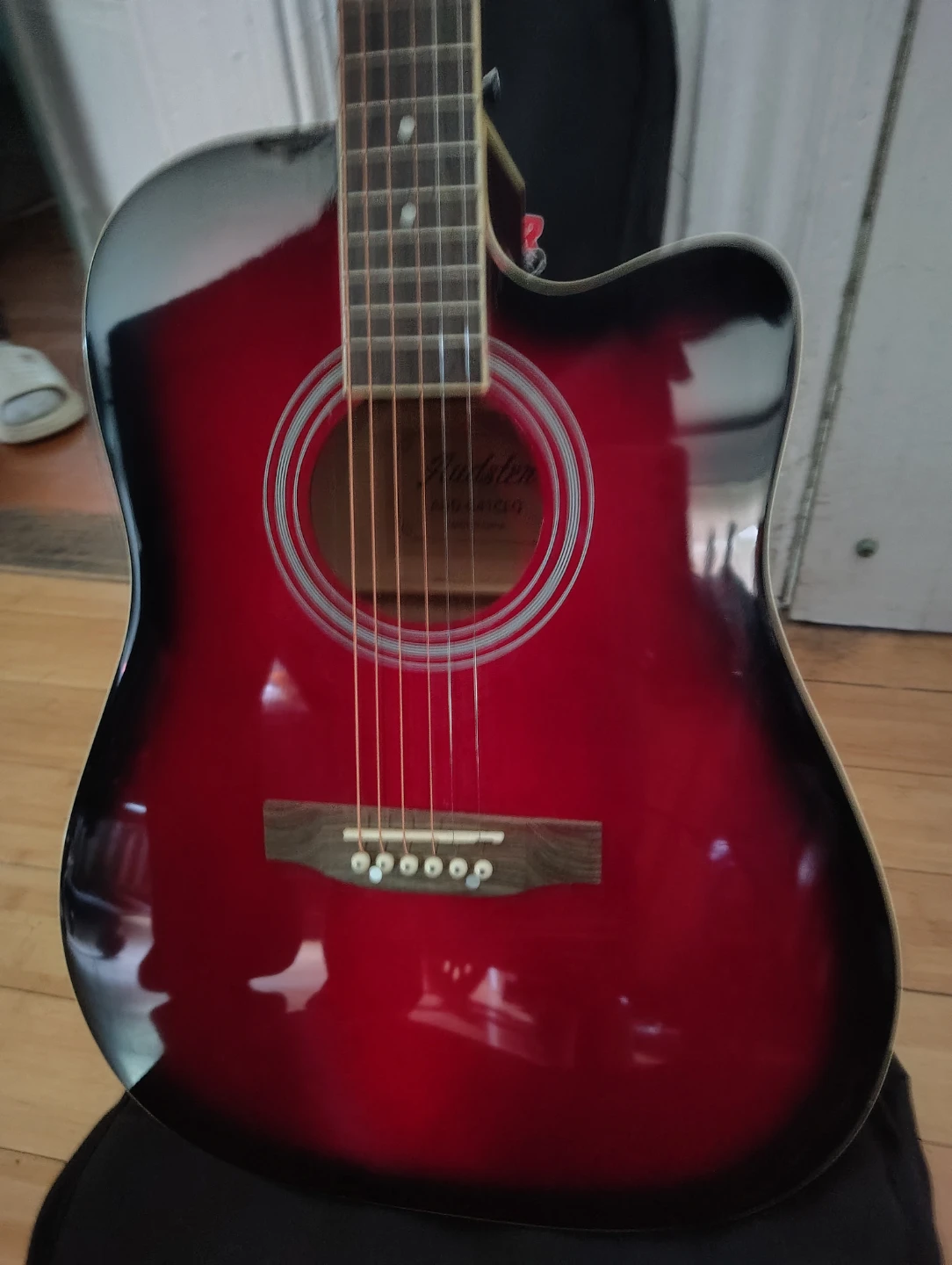 Guitarra acústica hermosa - photo 3
