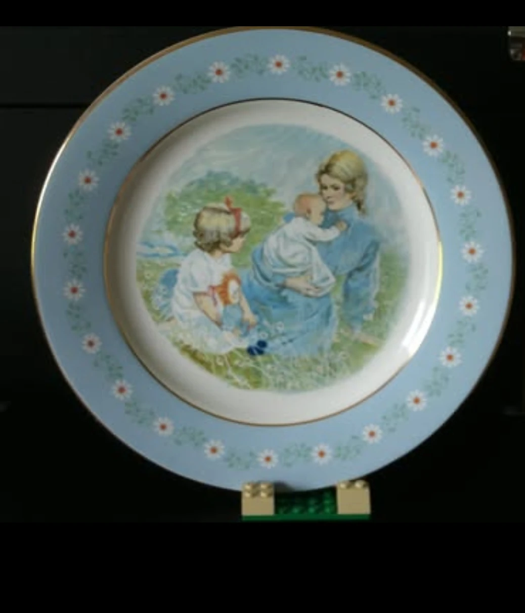 Vintage 1974 Special Edition Avon "Tenderness"  Plate
