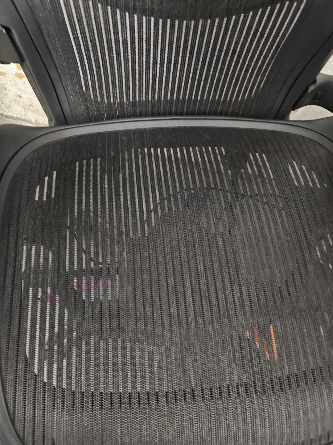 Herman Miller Aeron Chair - photo 2