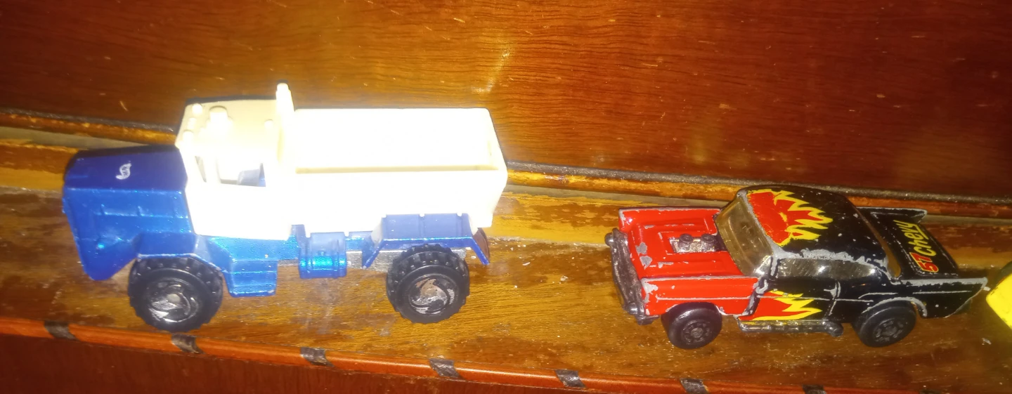 Lot of 7 Vintage rare collectible Die-Cast Toy Cars and Trucks - photo 4