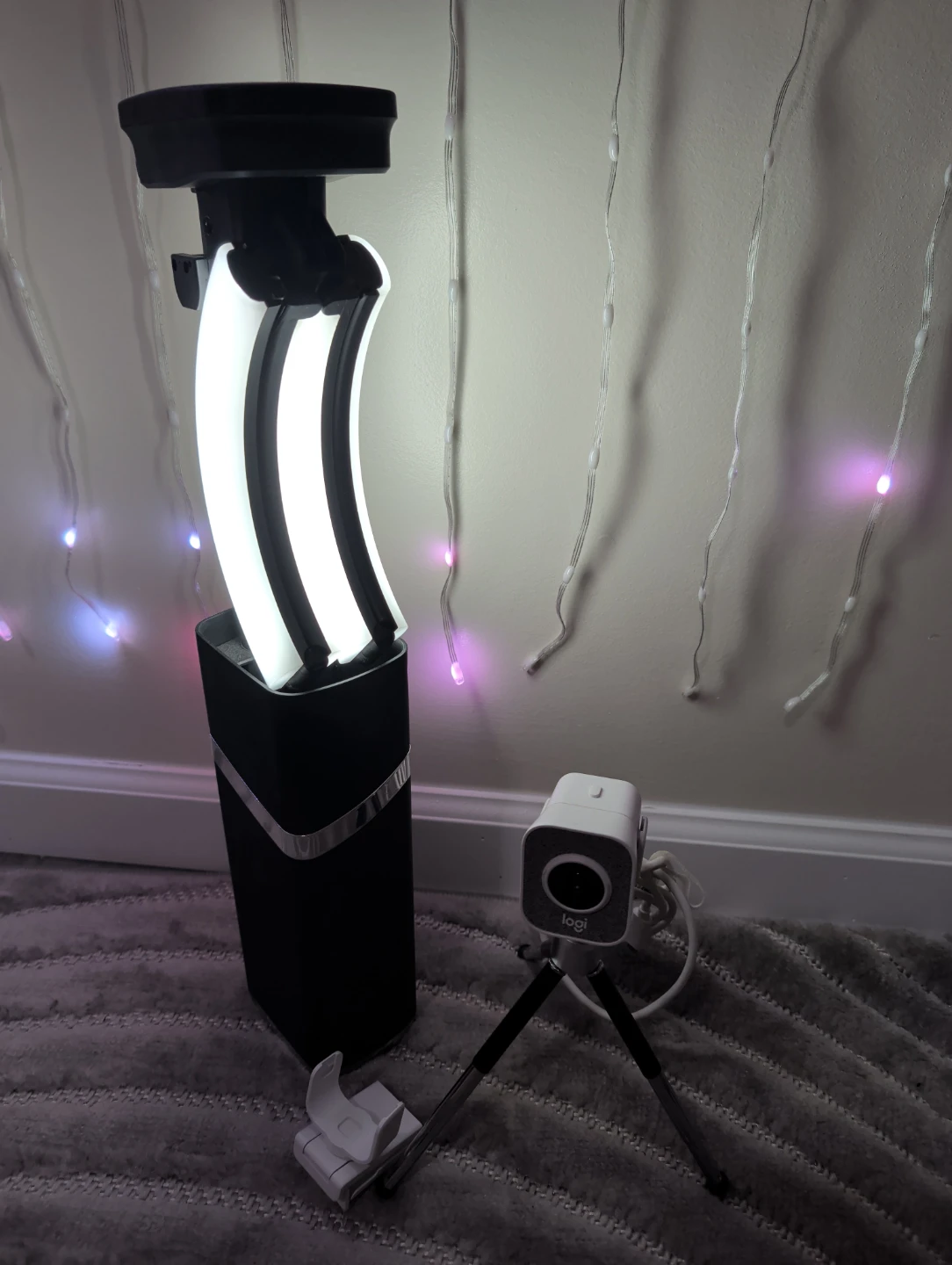 Logitech StreamCam Premium and Ring Light. - photo 2