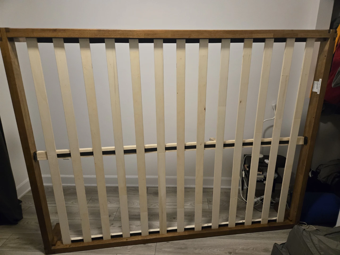 Queen Wooden Bed Frame with 2 drawers - photo 3