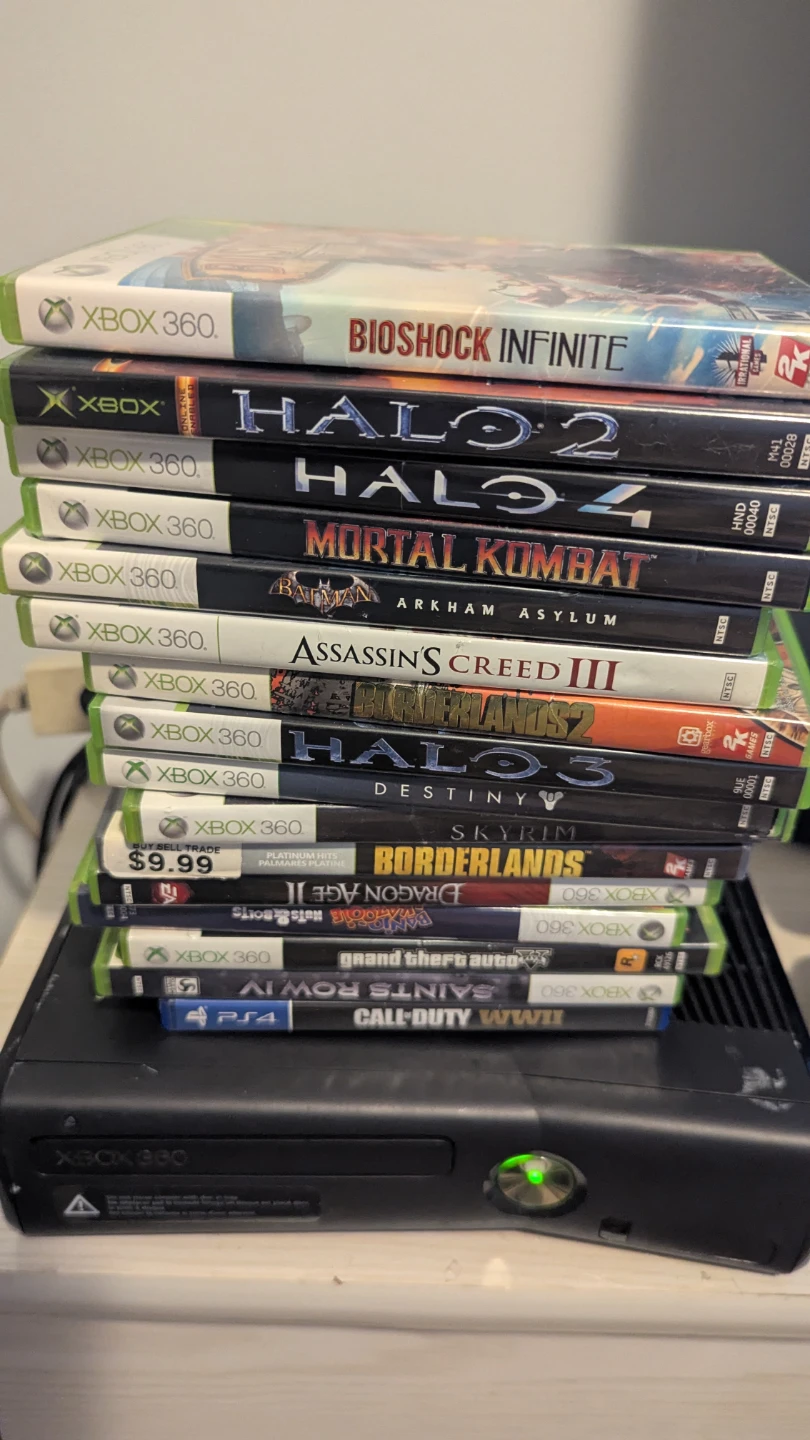 Xbox 360 Video Game Bundle