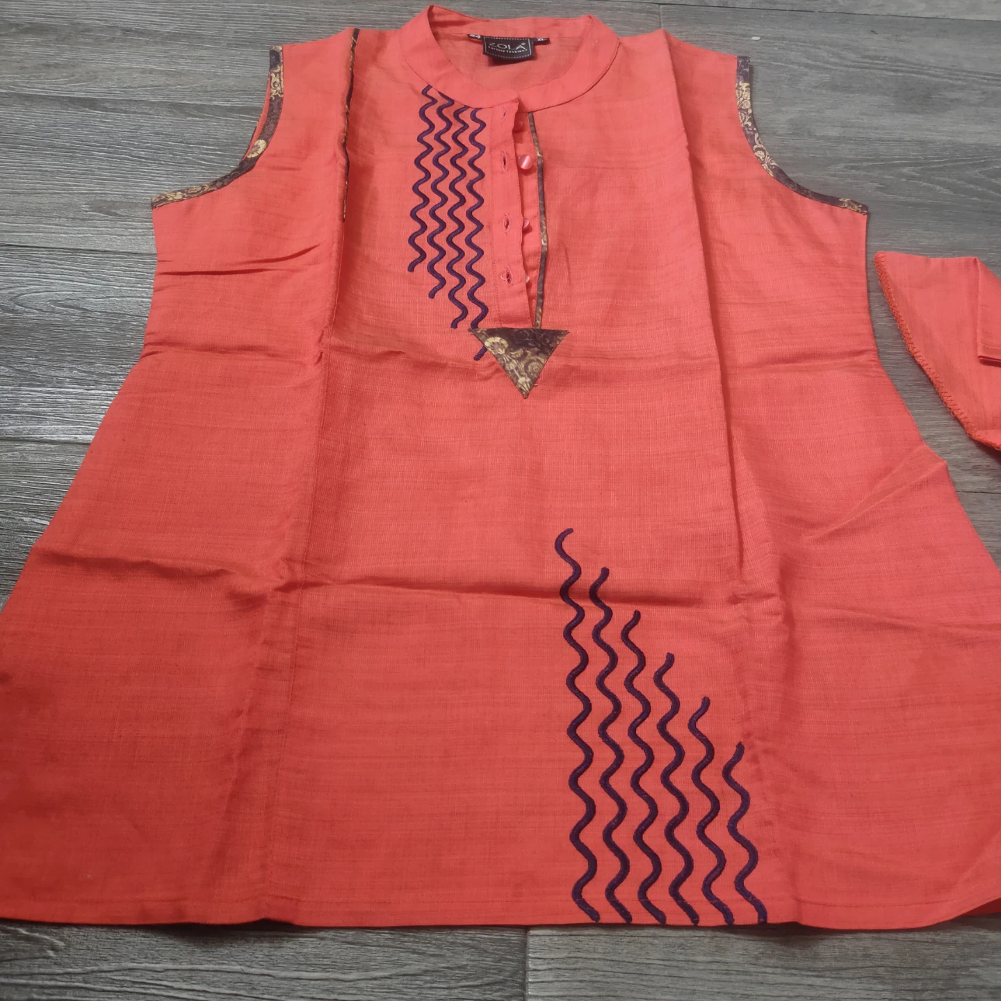 Brand new Girls Orange Sleeveless Kurti with Zigzag Design - XL - photo 2