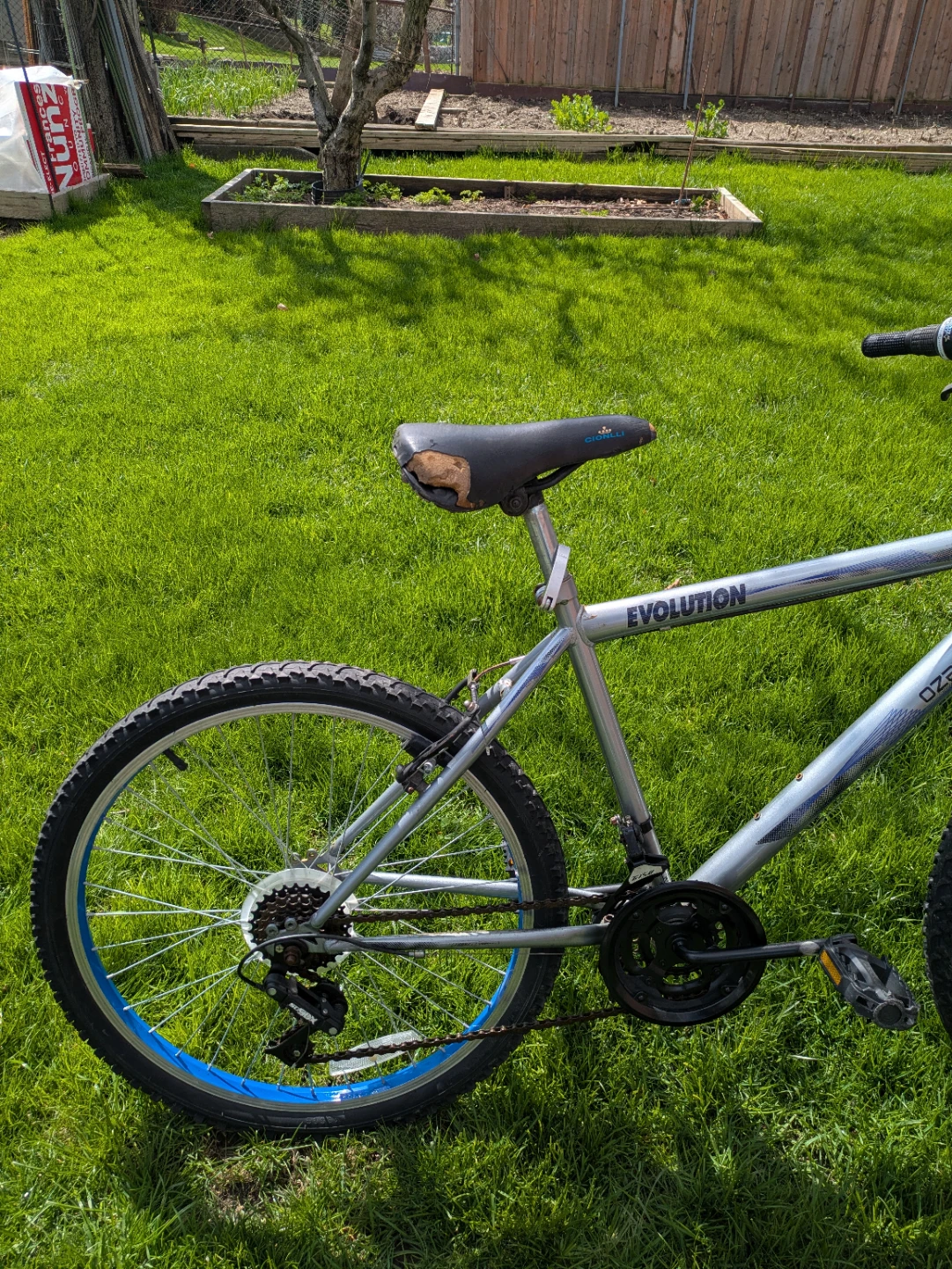 Ozark Trail Evolution Mountain Bike - photo 3