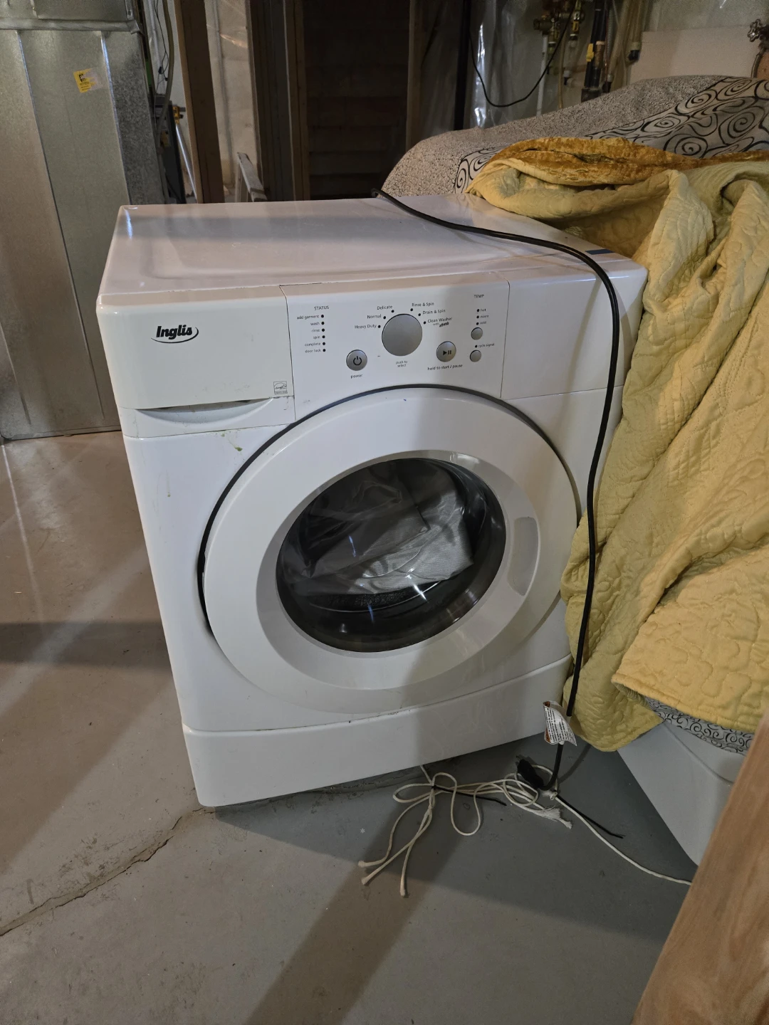 Inglis White Front Load Washing Machine