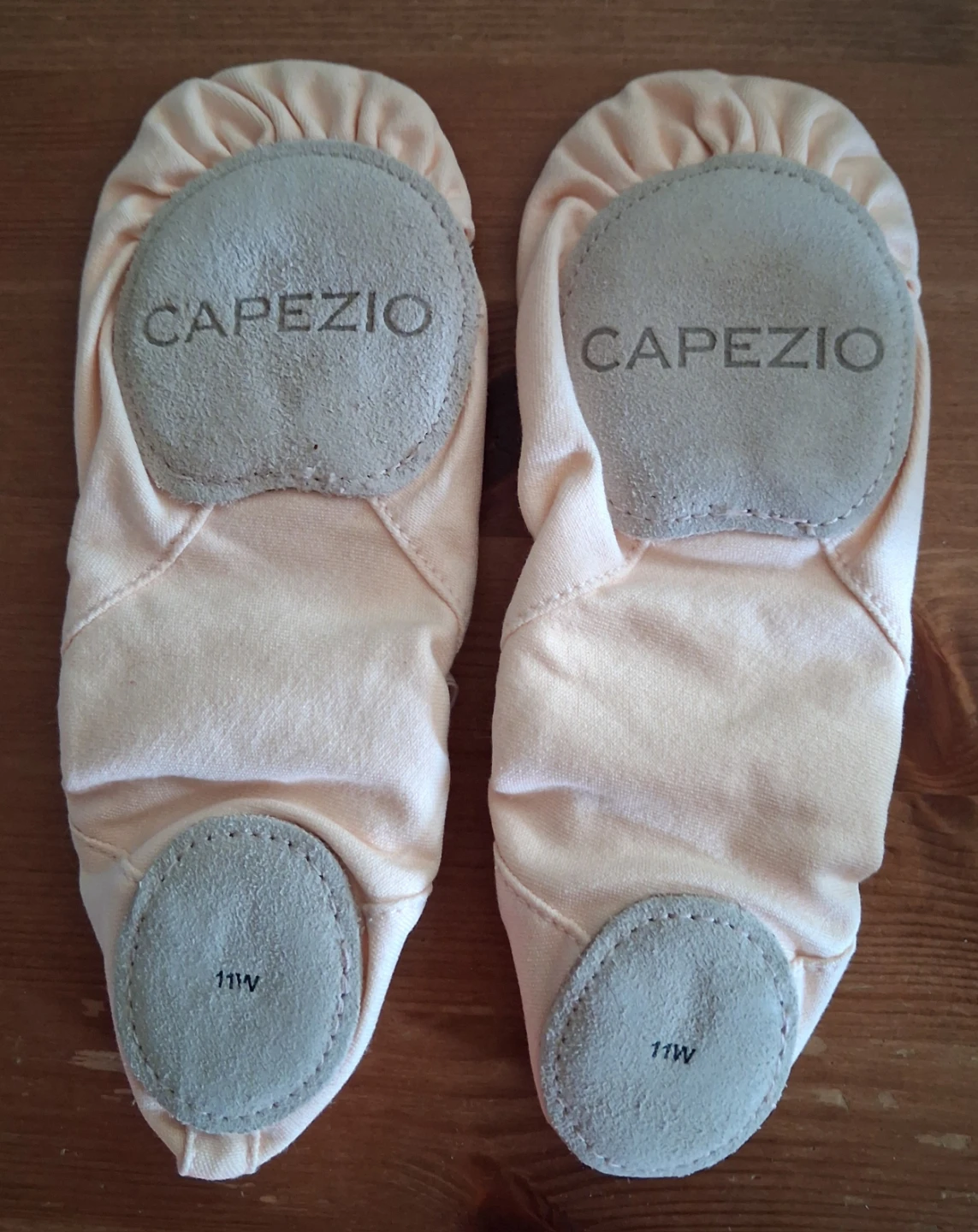 Capezio Chlidrens Ballet Slippers - Size 11W - photo 4
