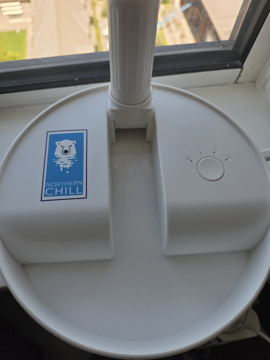 Northern Chill White Portable Fan - photo 2