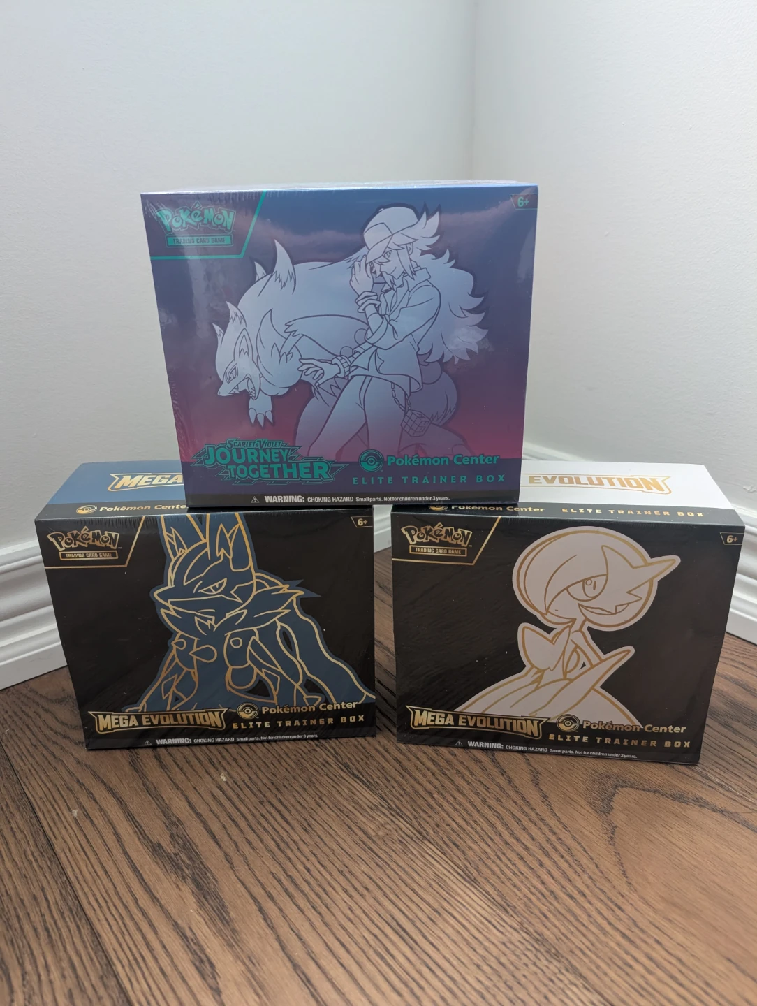 Pokémon Center ETB