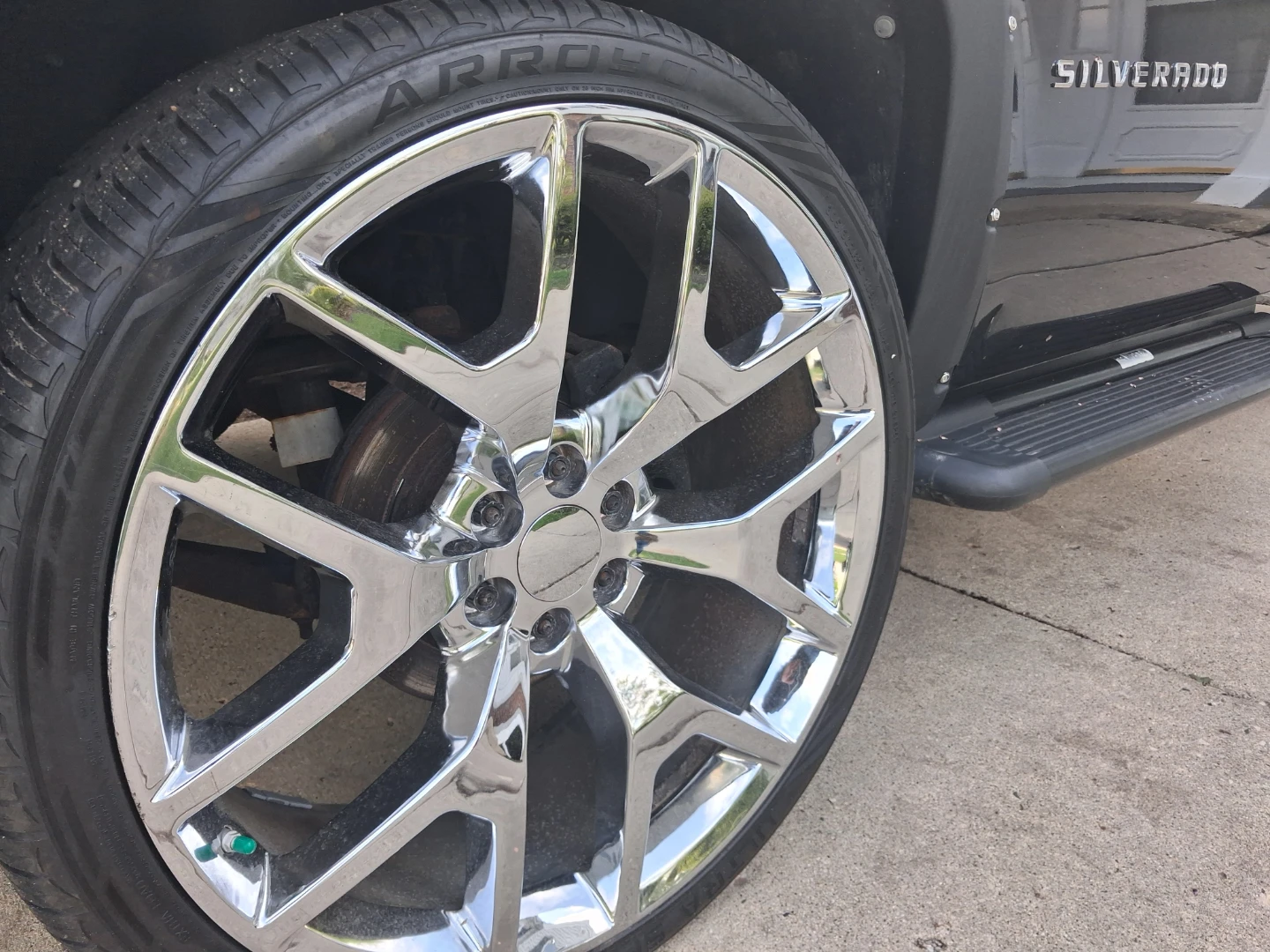 Chrome Wheels for Silverado Truck rims 26 sale or trade - photo 3