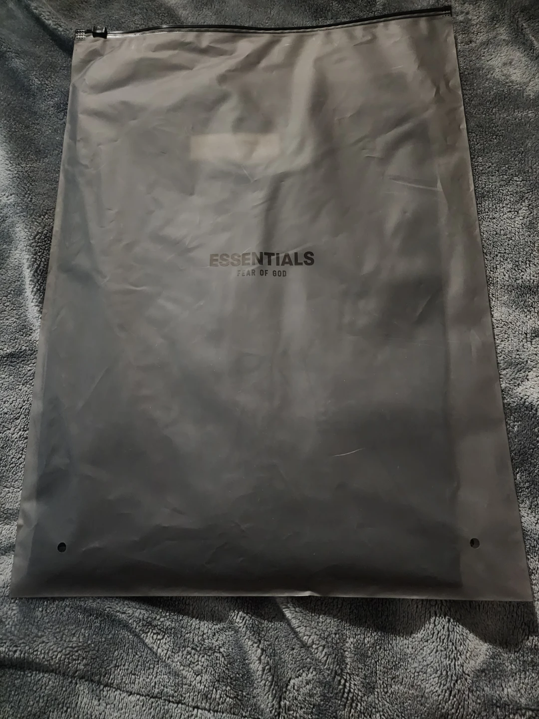 Fear of God Essentials T-Shirt Black Stretch Limo SM