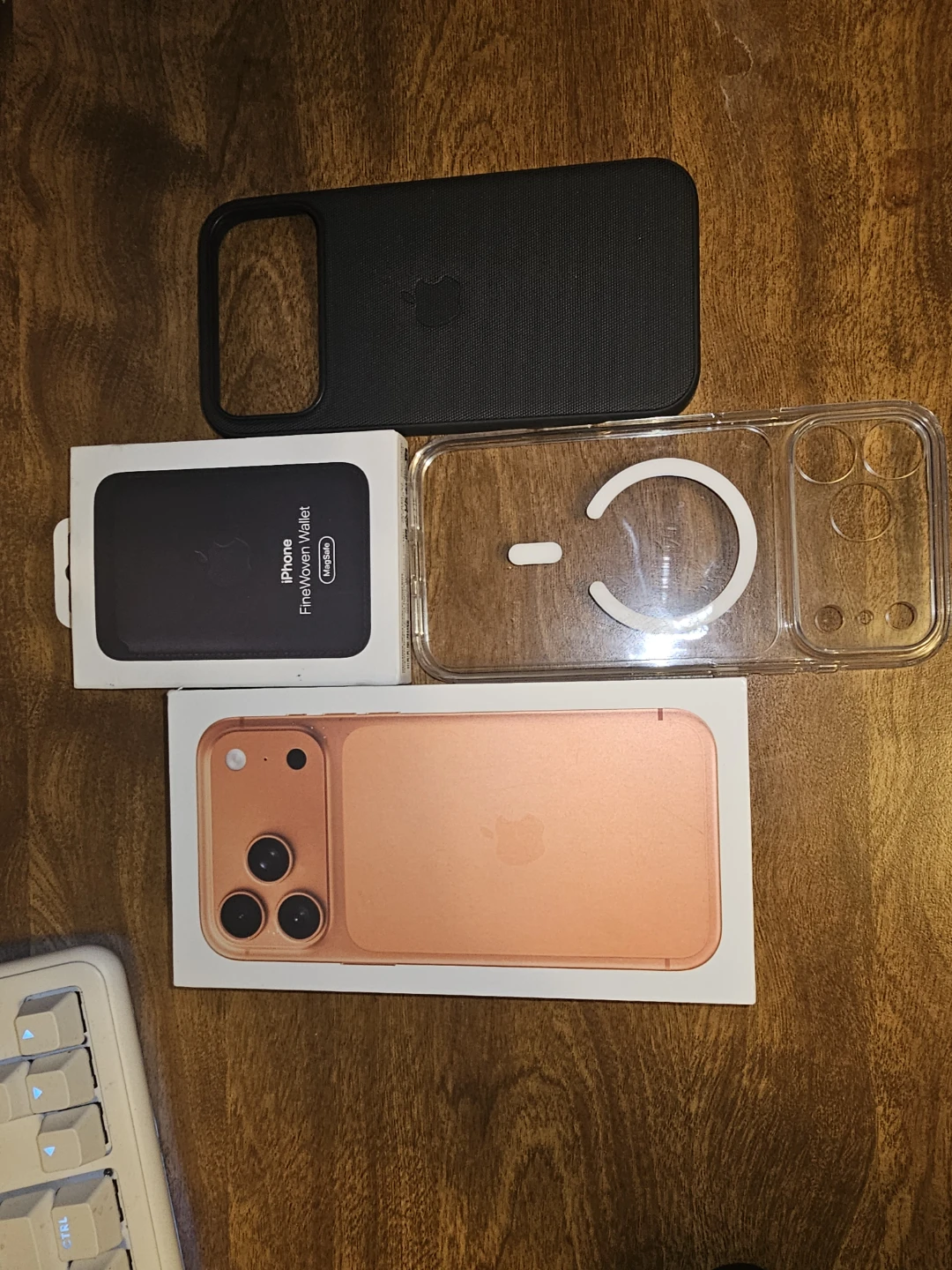 IPhone 17 pro max - photo 2