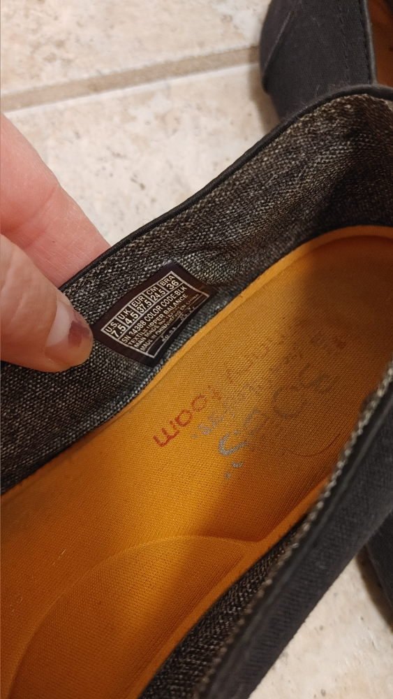 Bobs by Skechers Women's Black Cat Face Flats Size 7.5 - photo 3