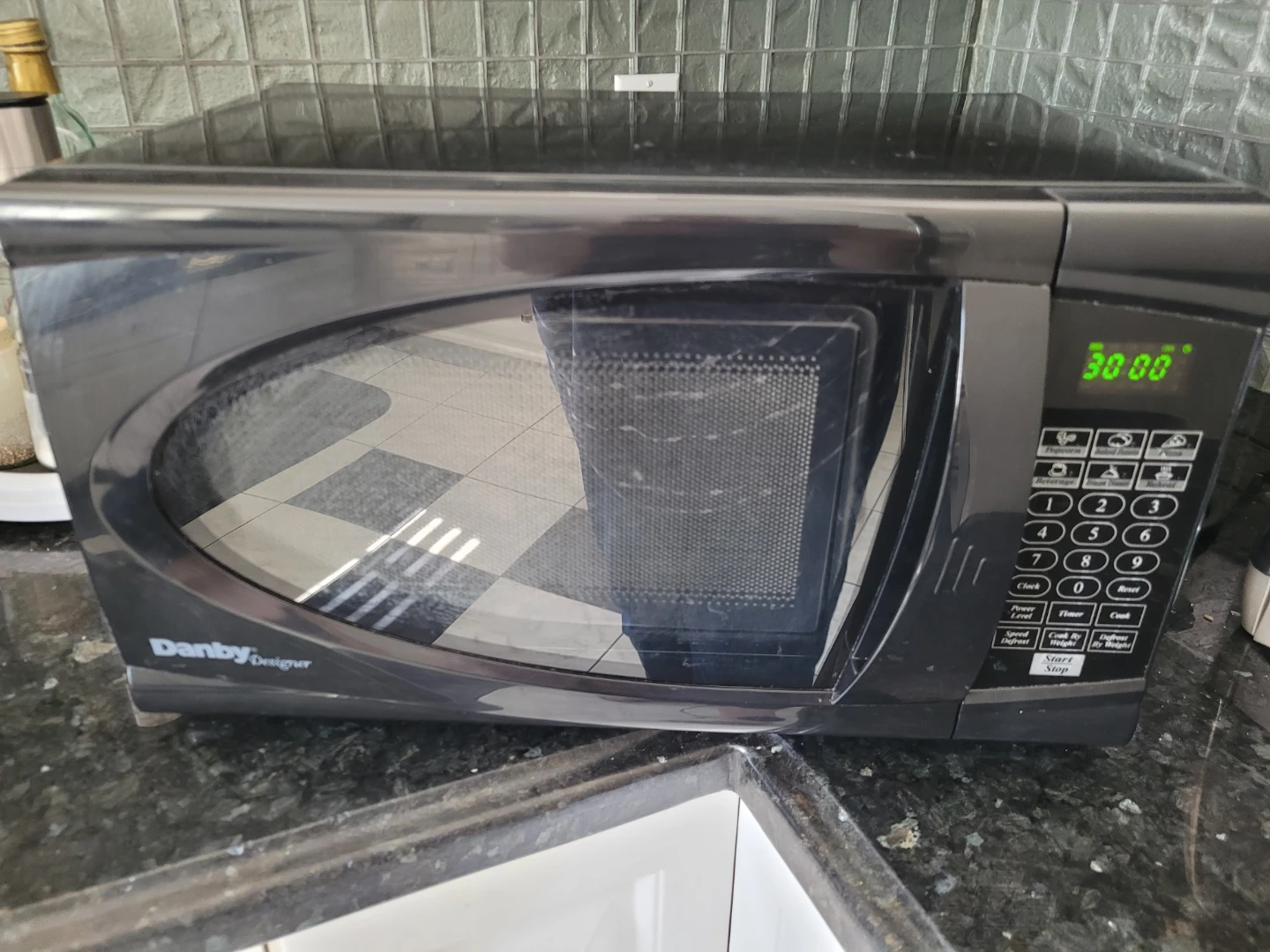 Danby Designer Microwave Oven