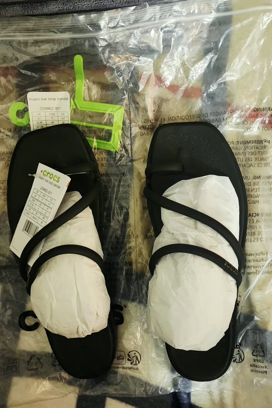 Crocs-miami toe loop sandal