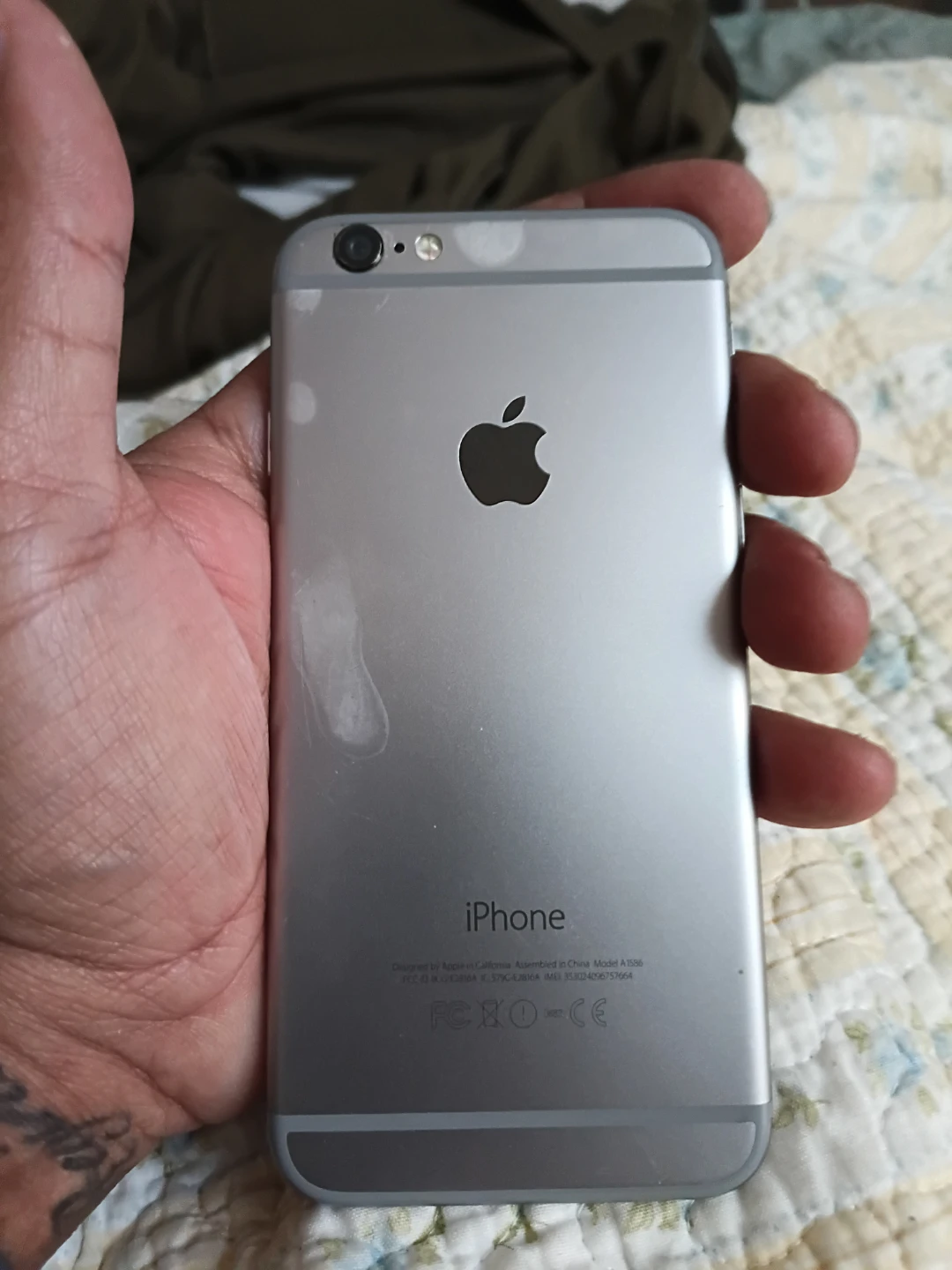 Apple iPhone 6s - Silver - photo 2