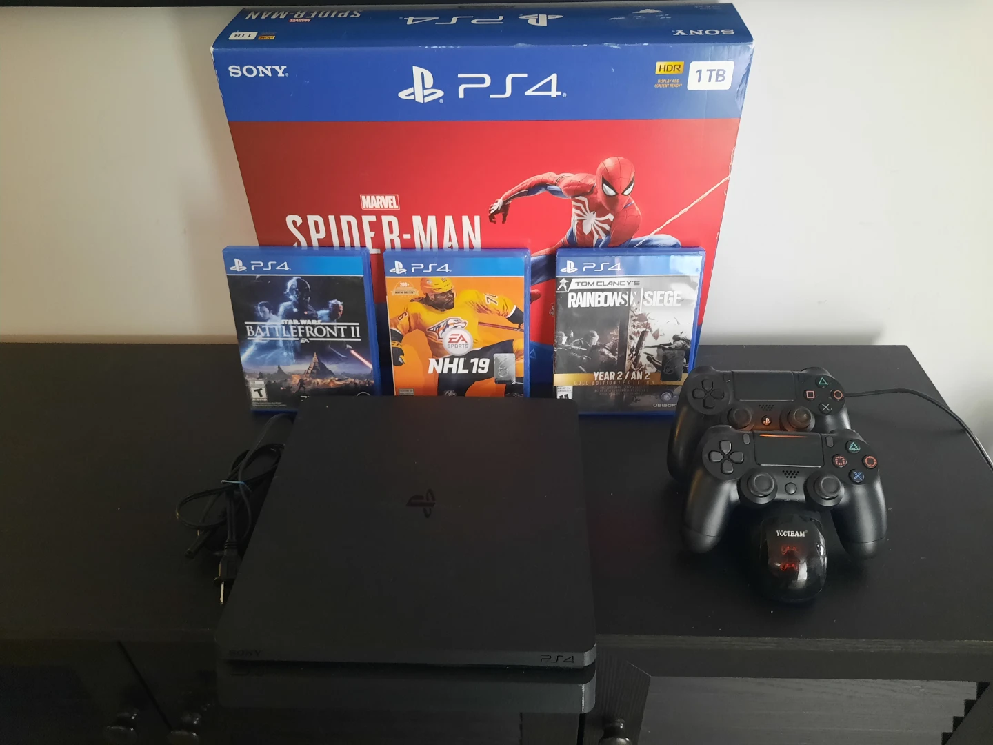 Sony PlayStation 4 Pro Spider-Man Bundle 1TB