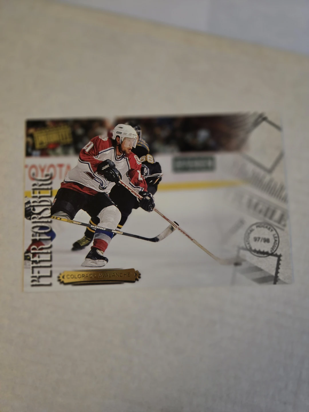 Peter Forsberg Colorado Avalanche Hockey Card 1997-1998