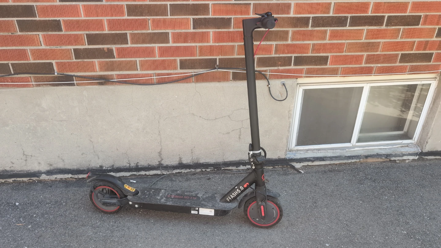Xiaomi Mi Electric Scooter Essential (FGH2003Z) - Black