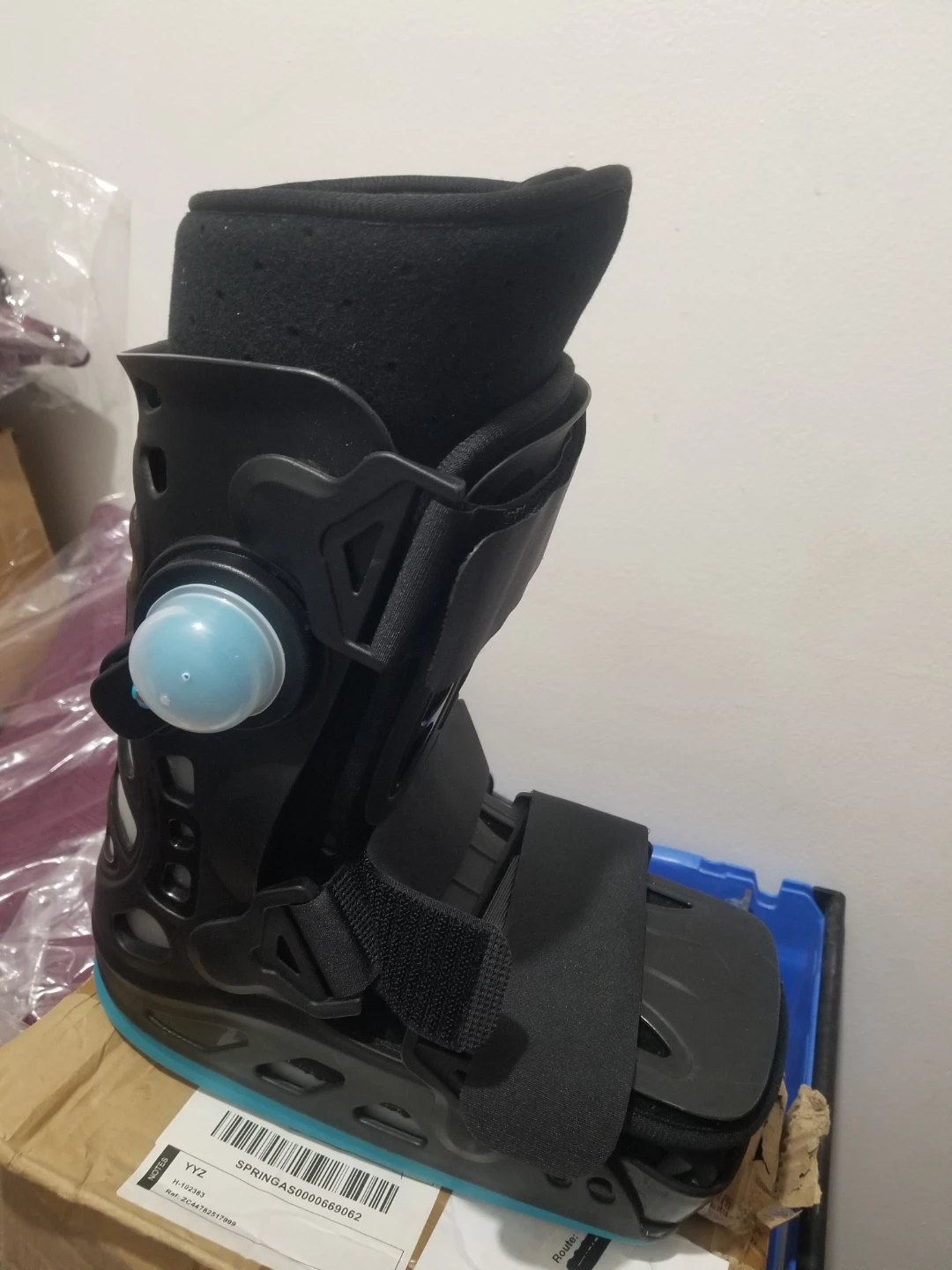 Air Walker Boot - photo 2
