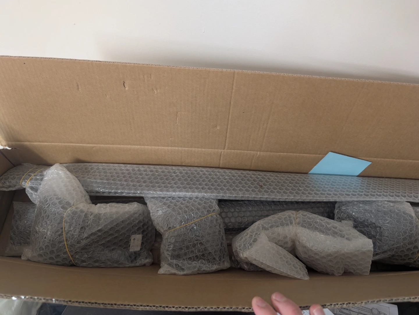 wonderdriver Lockable Roof Rack Cross Bars for Kia Seltos - photo 2