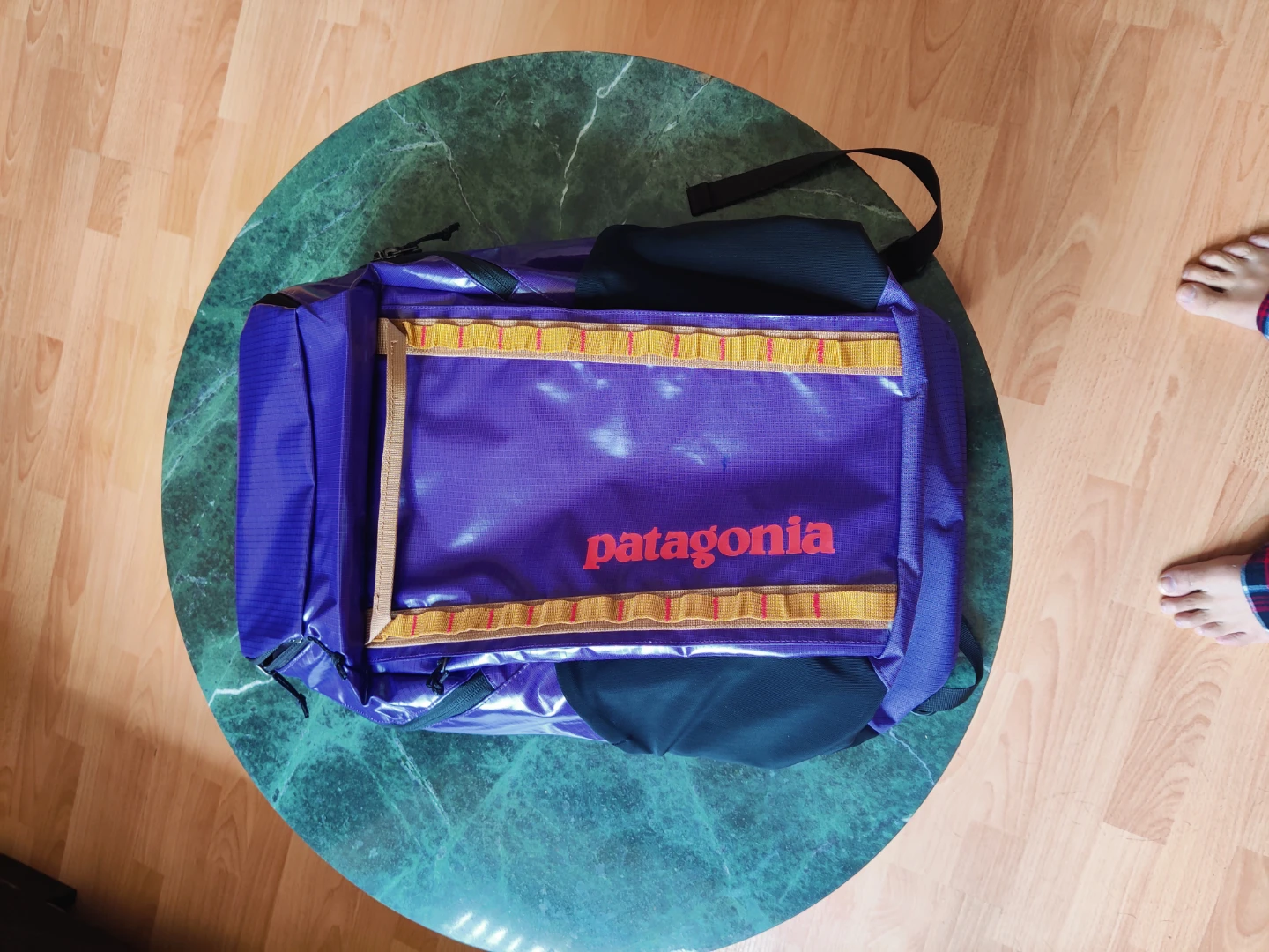 Patagonia Backpack Black Hole 32L - Purple