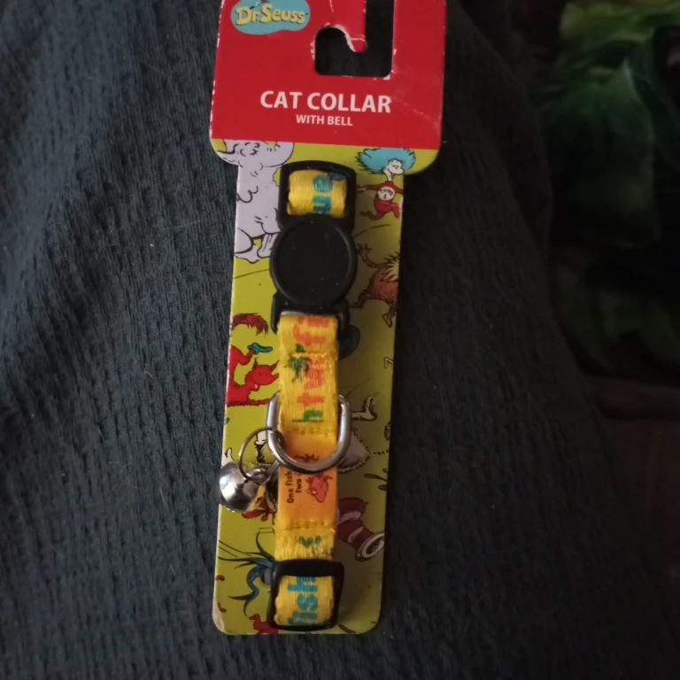 Dr. Seuss Cat Collar with Bell🌱