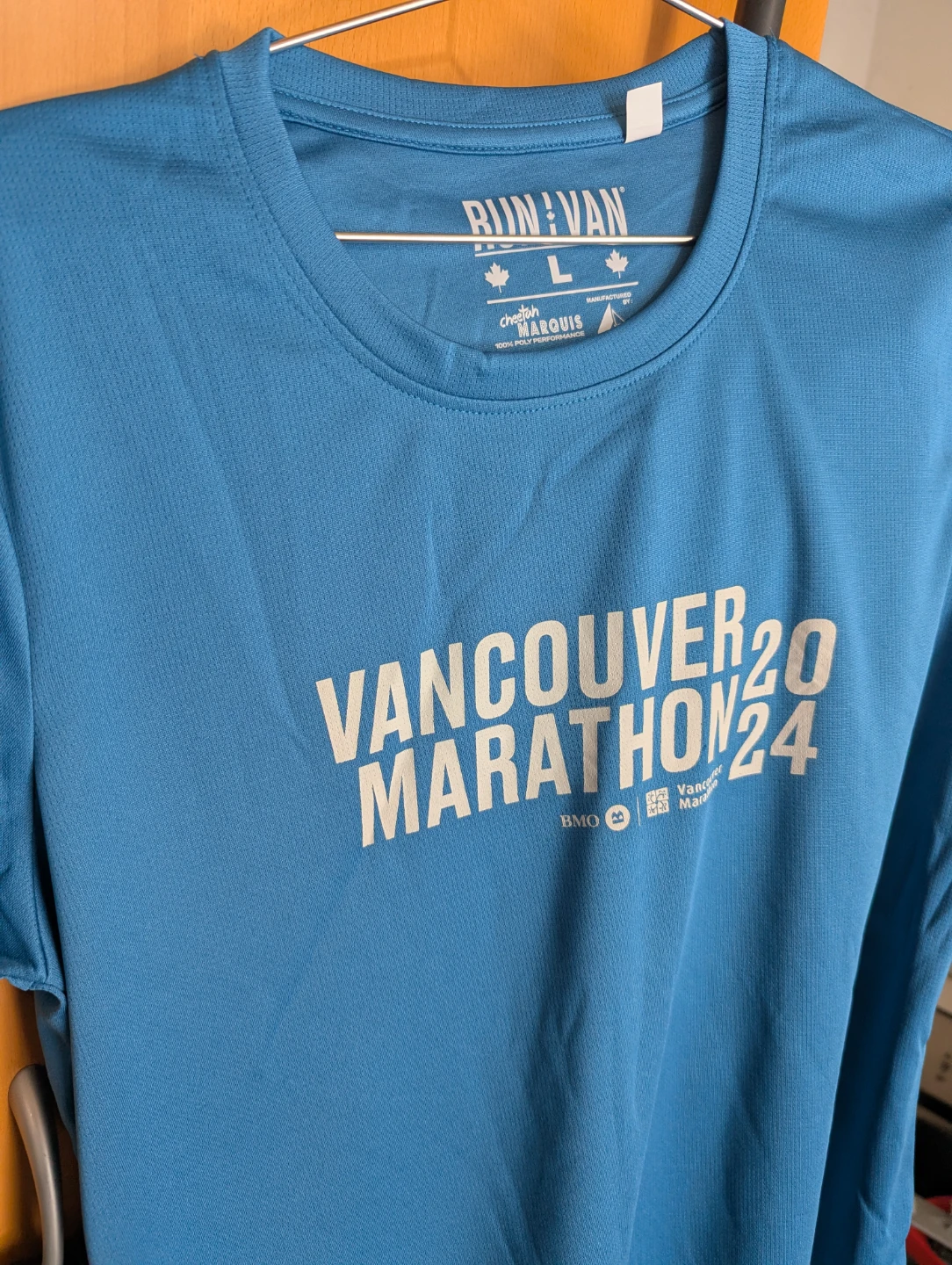 Run Van Vancouver Marathon 2024 T-Shirt - Large - photo 3