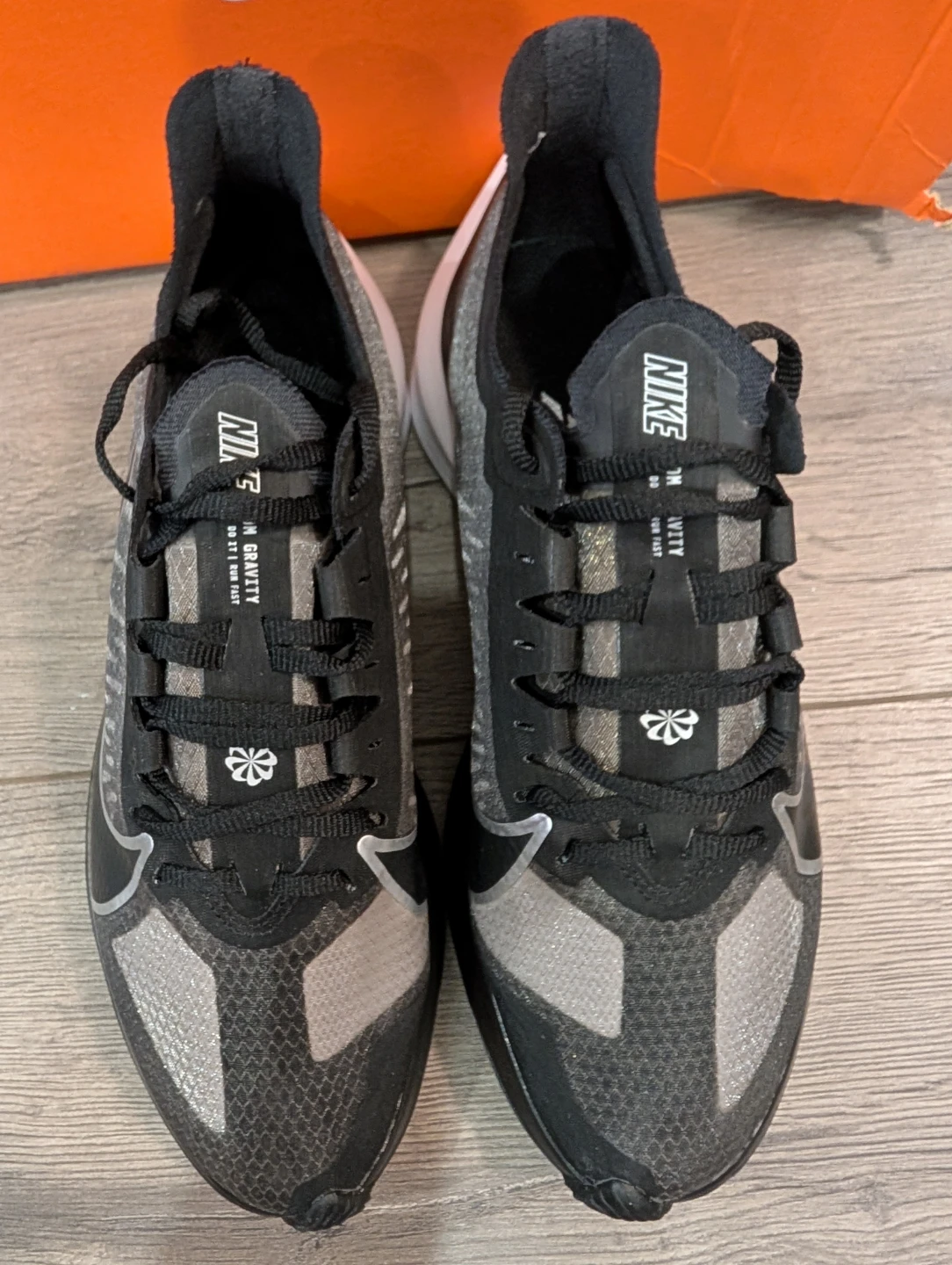 NIB - Women's Nike Zoom Gravity Running Shoes Size 8 - photo 5