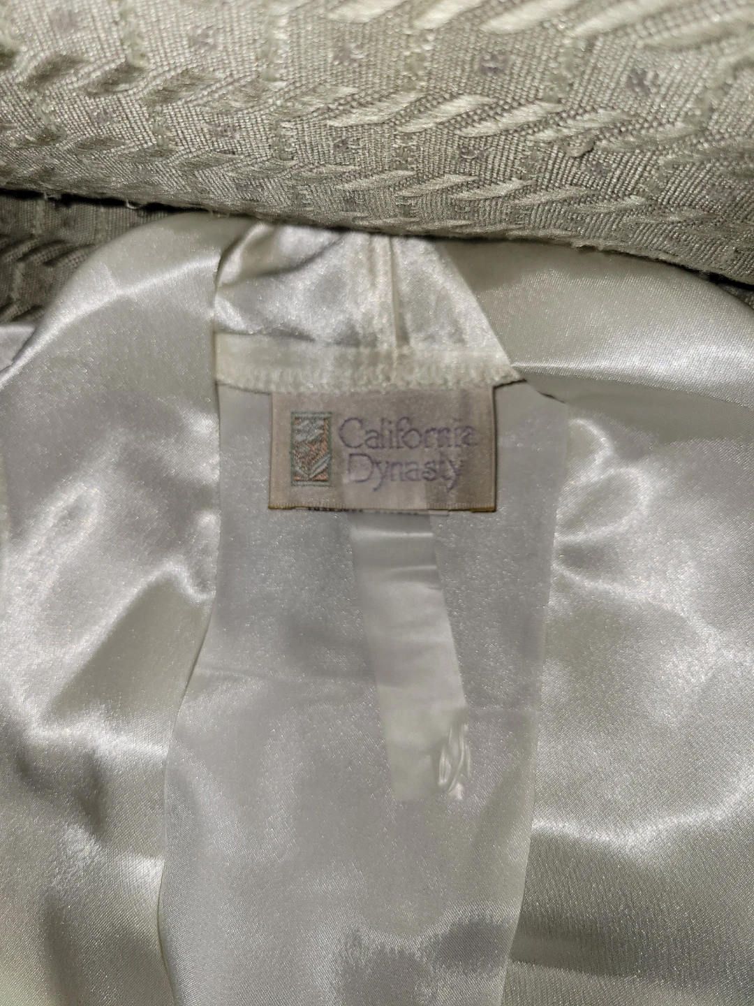 California Dynasty Satin Robe and Camisole Set - photo 2