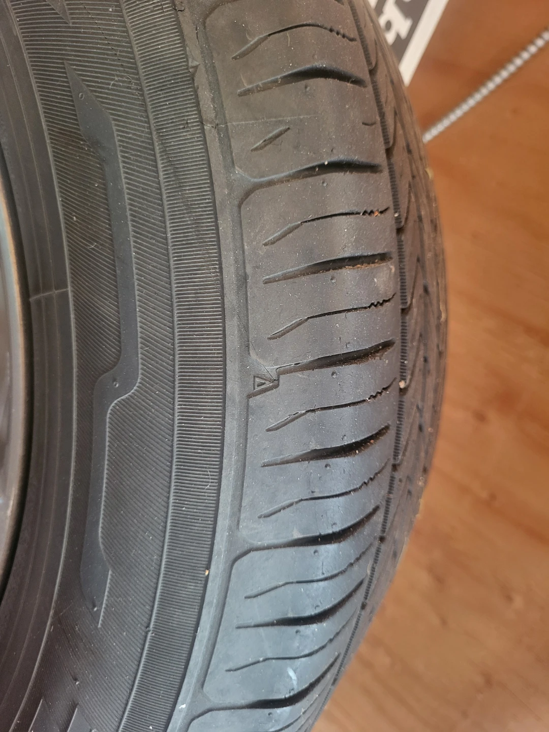 Set of 4 toyo tires and rims - photo 3
