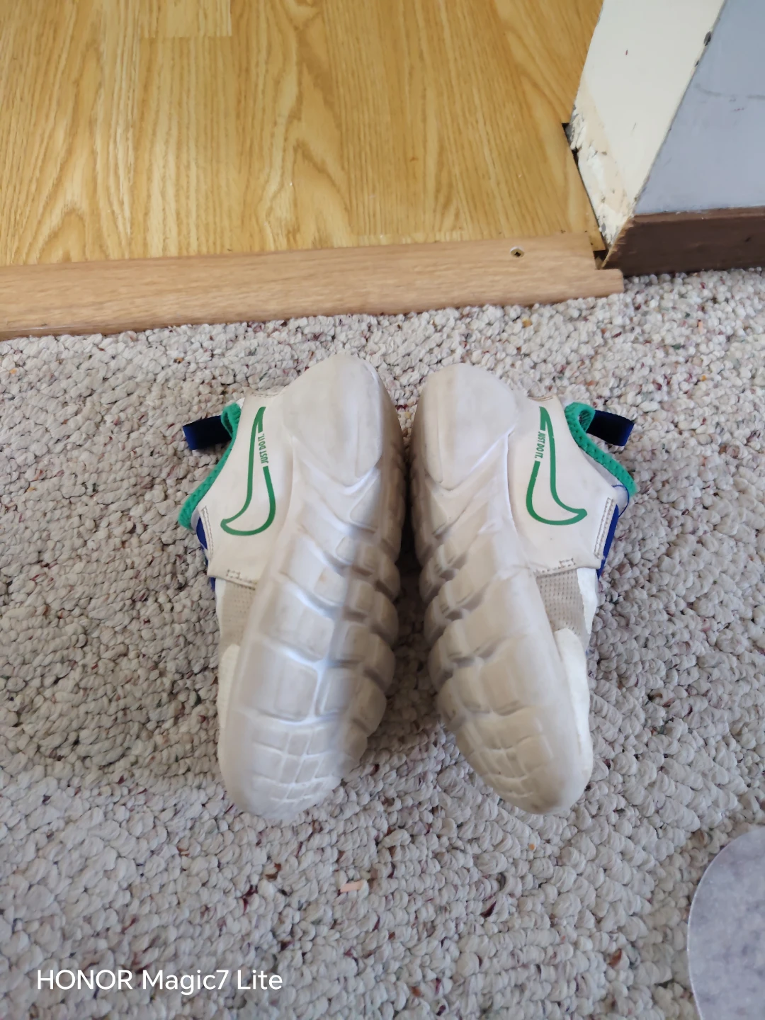 Nike Kids Shoes - photo 3