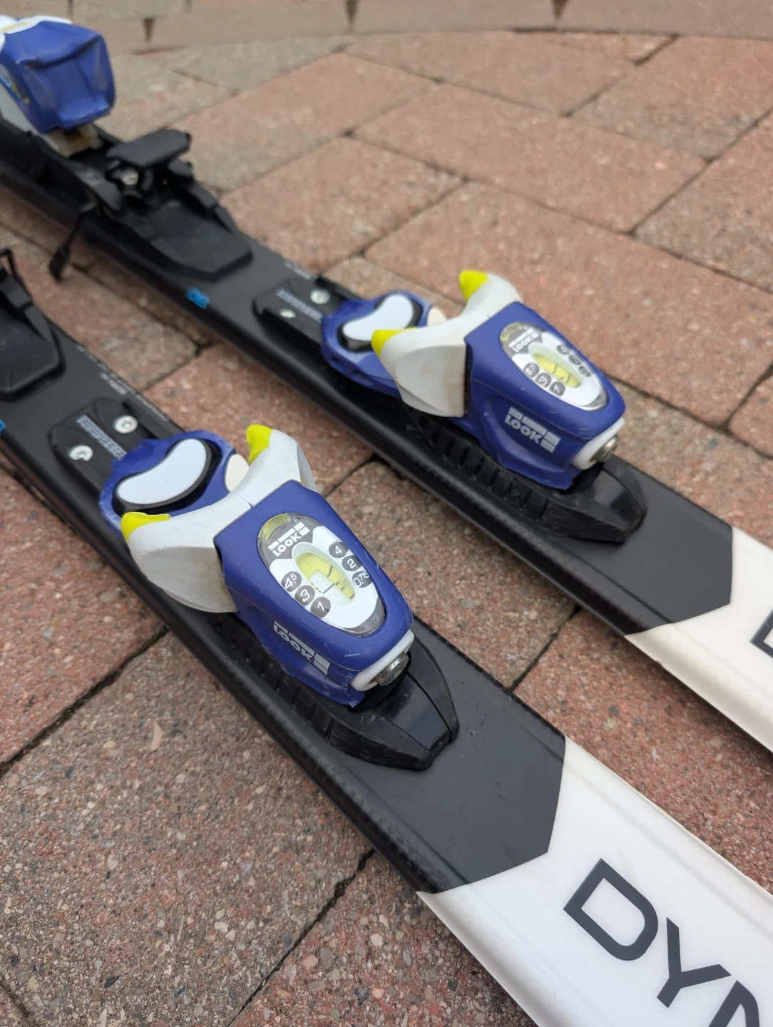 Dynastar Team Speed Skis with LOOK Kid-X Bindings - 130cm - photo 2