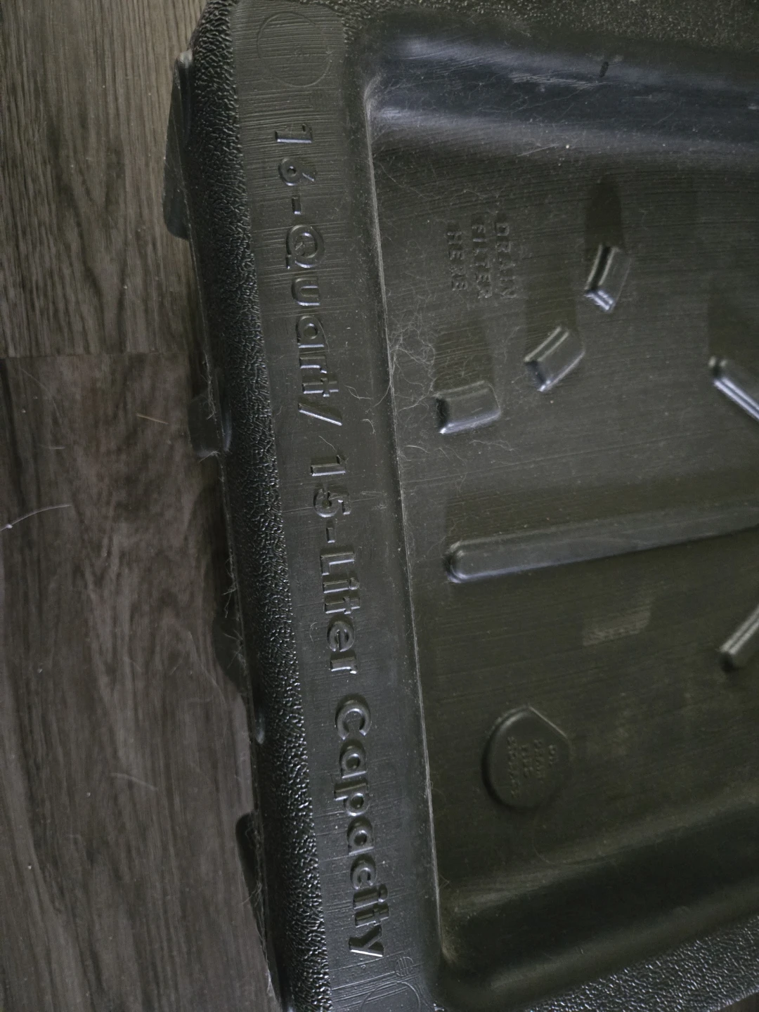 Black 16-Quart Oil Drain Pan - photo 3