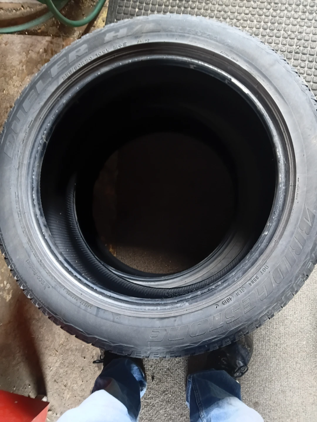 2 Bridgestone Dueler H/L Alenza 255/50R20 Tires